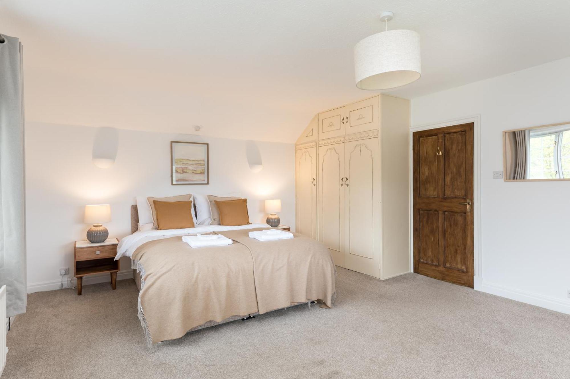 Central Malham, Sleeps 8, Outside Hot Tub, Yoga Studio Buitenkant foto