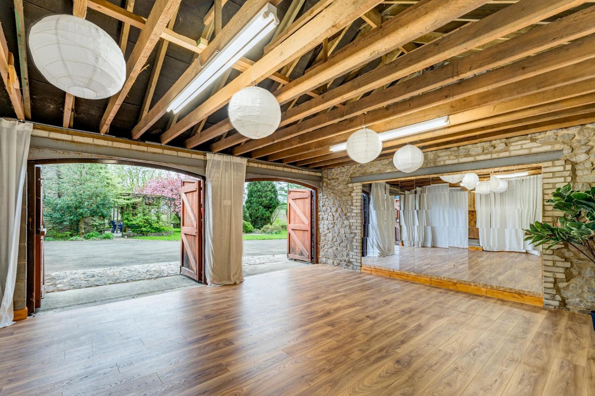 Central Malham, Sleeps 8, Outside Hot Tub, Yoga Studio Buitenkant foto